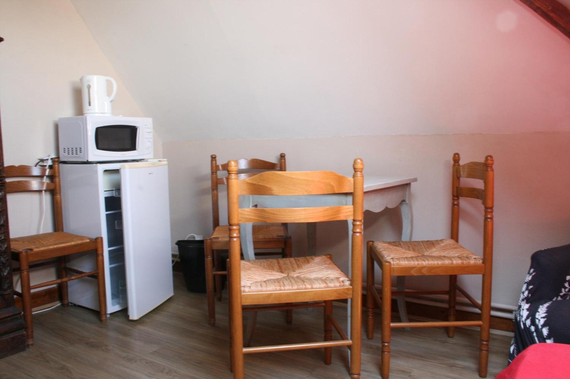 Chambres D'Hotes Du Jay La Guerche-sur-l'Aubois Luaran gambar
